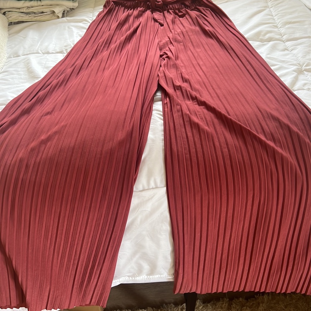 Flowy Red Pleated Pants